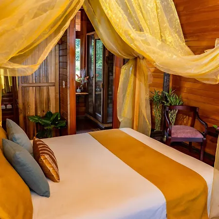 Heimatlos Amazon Lodge Puyo Exterior photo