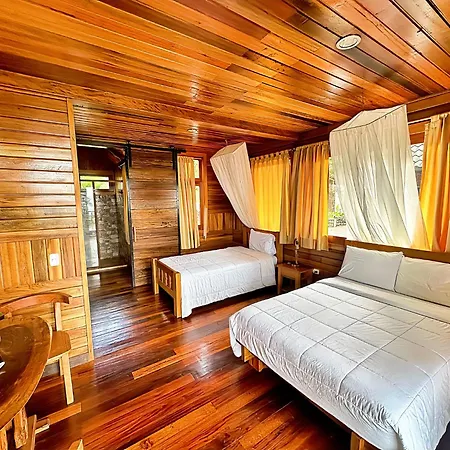 Heimatlos Amazon Lodge Puyo Exterior photo