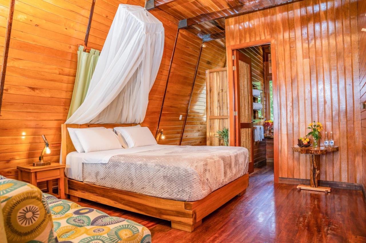 Hotel Heimatlos Puyo