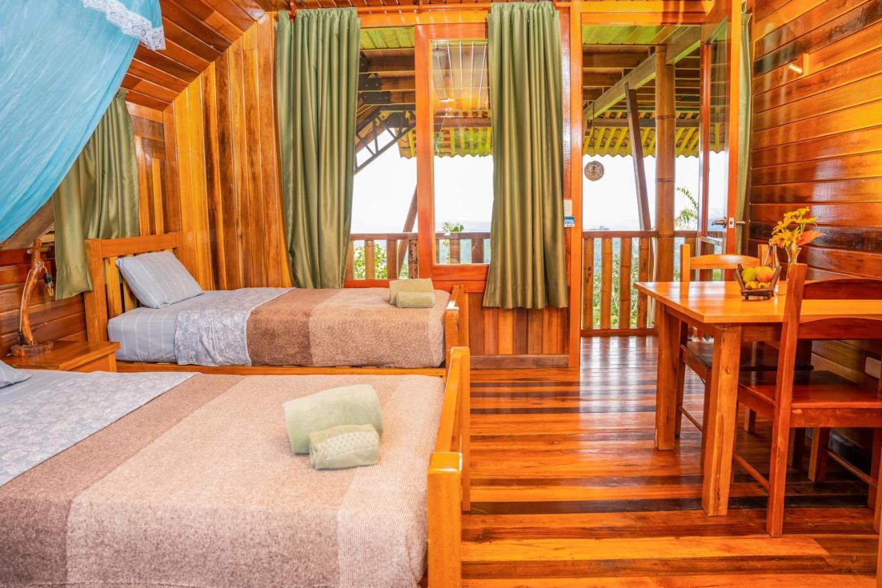 Hotel Heimatlos Puyo
